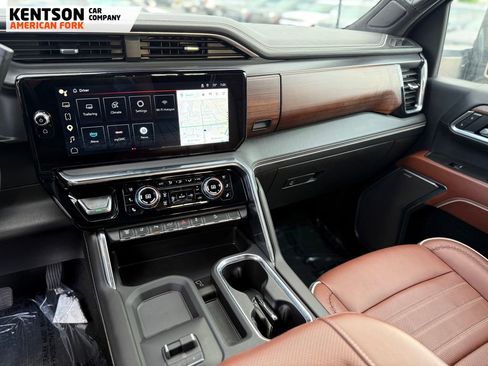 Used 2025 GMC Sierra 3500 Denali Ultimate image 26