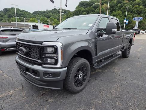 New 2026 Ford F250 XLT w/ XLT Premium Package AWD/4WD image 3
