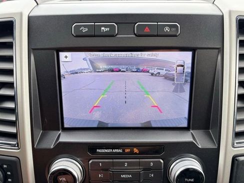 Used 2019 Ford F150 Lariat w/ Equipment Group 502A Luxury image 33