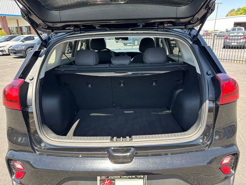 Used 2022 Kia Niro LX image 19