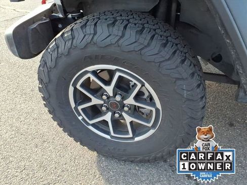 Used 2024 Jeep Wrangler Unlimited Rubicon image 9