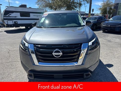 Certified 2024 Nissan Pathfinder S image 3