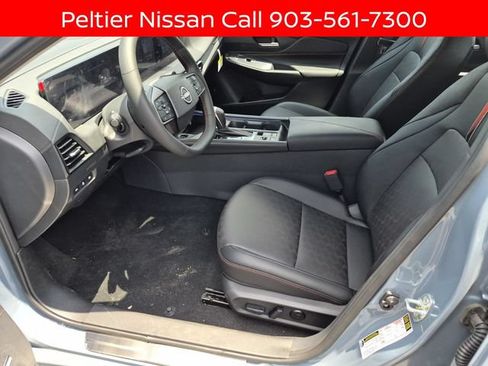 New 2026 Nissan Sentra SR w/ SR Premium Package FWD image 8
