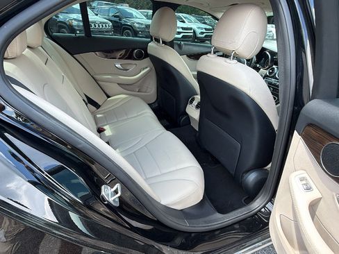 Used 2019 Mercedes-Benz C 300 Sedan image 21