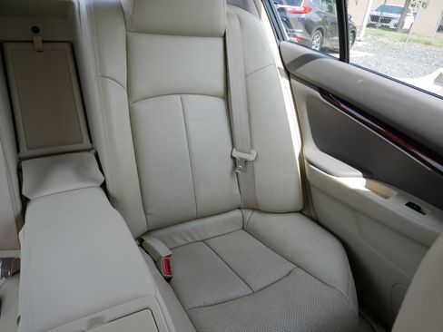 Used 2010 INFINITI G37 x Sedan w/ Premium Pkg AWD/4WD image 14