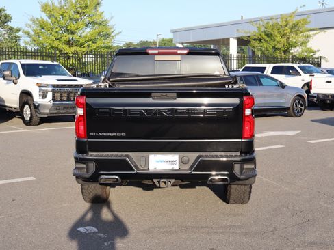 Used 2019 Chevrolet Silverado 1500 LT Trail Boss AWD/4WD image 9