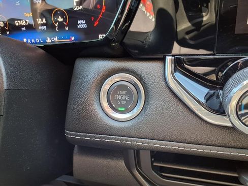 Used 2024 Chevrolet Colorado LT w/ LT Convenience Package II image 11