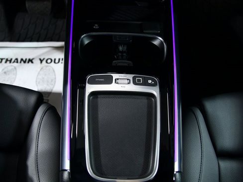 Used 2025 Mercedes-Benz GLA 250 4MATIC image 21