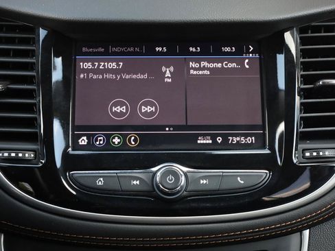 Used 2021 Chevrolet Trax LT w/ LT Convenience Package FWD image 39