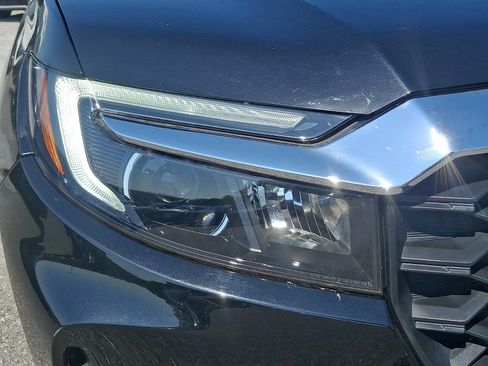Used 2023 Honda Passport EX-L image 10