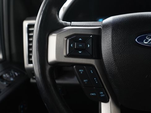 Used 2018 Ford F150 Platinum w/ Equipment Group 701A Luxury AWD/4WD image 27