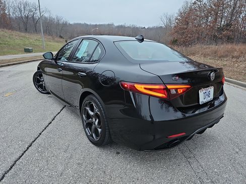 Used 2021 Alfa Romeo Giulia Ti Sport image 6