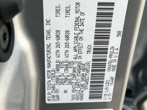 New 2026 Toyota Tundra Limited w/ TRD Off-Road Package image 21