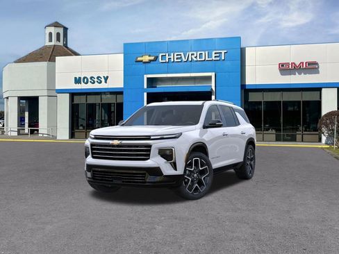 New 2026 Chevrolet Traverse High Country FWD image 8