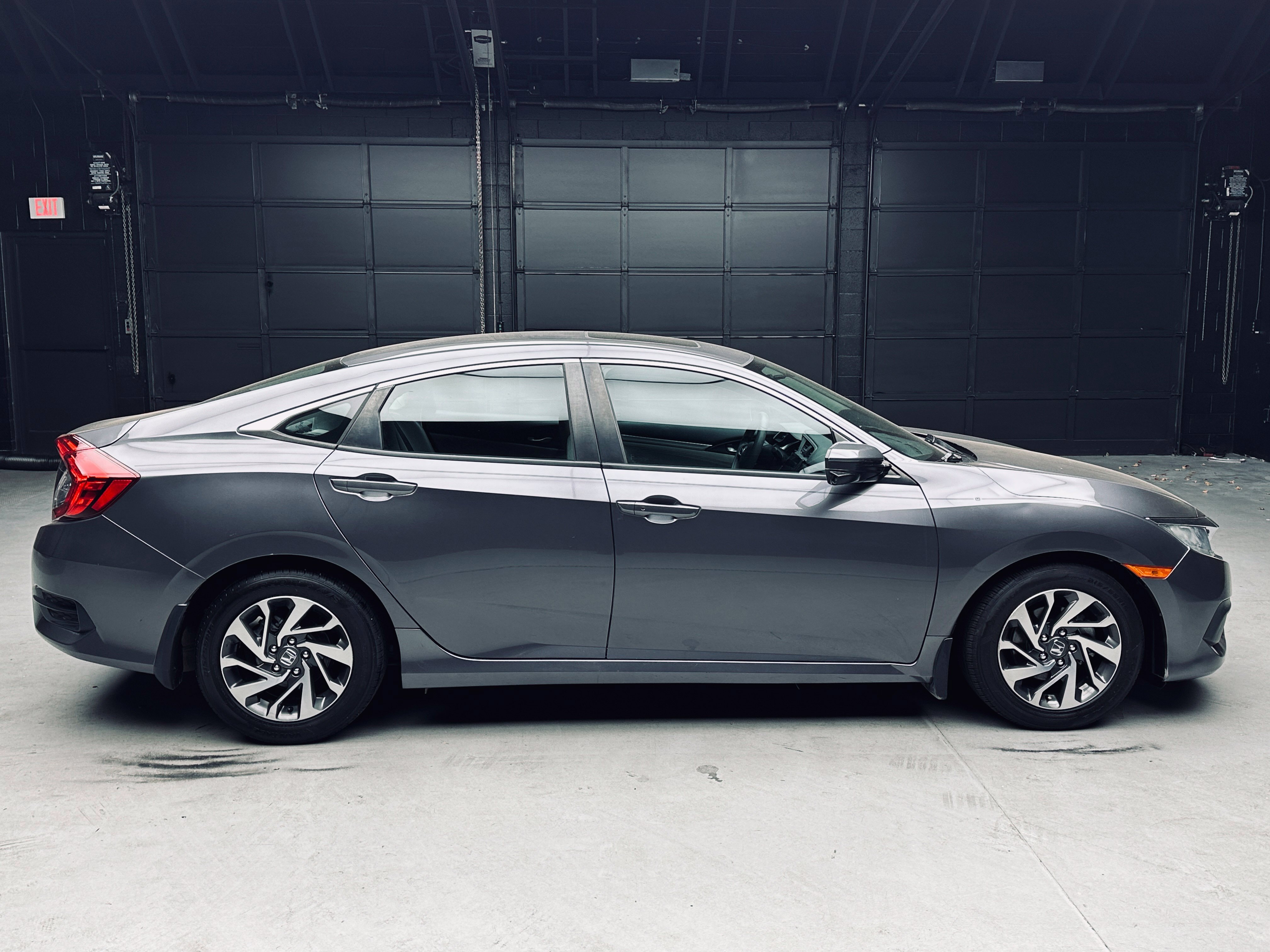 Used 2016 Honda Civic EX image 7