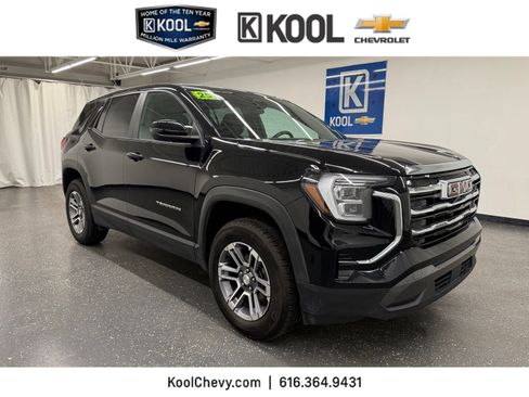 Used 2025 GMC Terrain Elevation AWD/4WD image 1