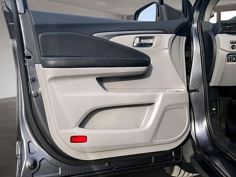 Used 2019 Honda Pilot EX image 20