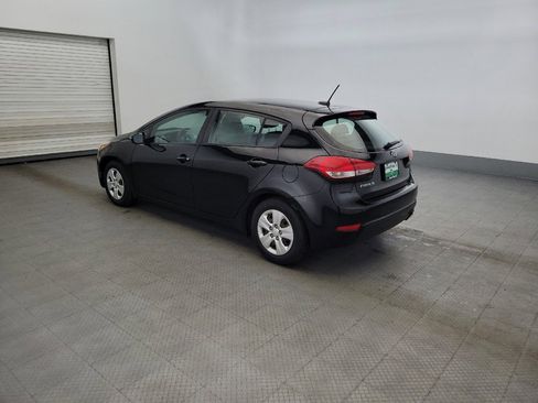 Used 2017 Kia Forte LX FWD image 3