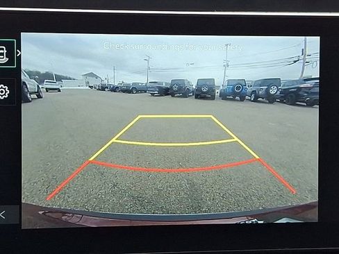 Used 2025 Kia Carnival image 19