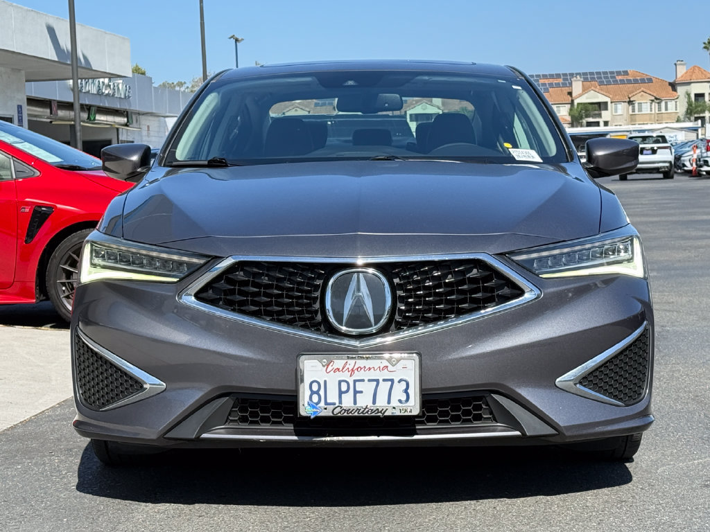 Used 2019 Acura ILX w/ Premium Package FWD image 4