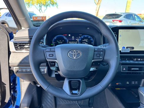 Used 2026 Toyota Camry XLE image 21