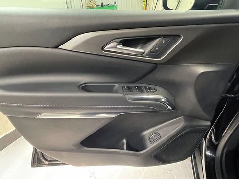 Used 2026 Chevrolet Traverse LT AWD/4WD image 21