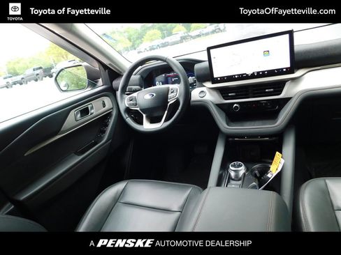 Used 2025 Ford Explorer Active w/ Active Comfort Package AWD/4WD image 6