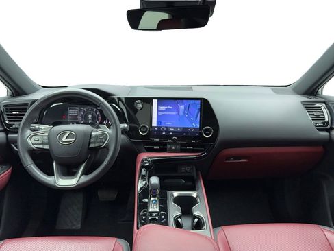 Used 2024 Lexus NX 250 FWD w/ Towing Package (2000 Lbs) image 18