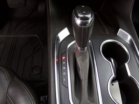 Used 2020 Chevrolet Traverse Premier image 23