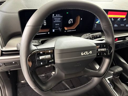 New 2026 Kia Sorento LX FWD image 29