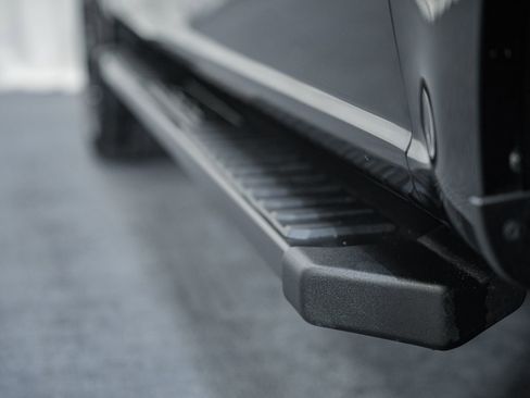 Used 2023 Ford F150 Lariat w/ Equipment Group 502A High image 14