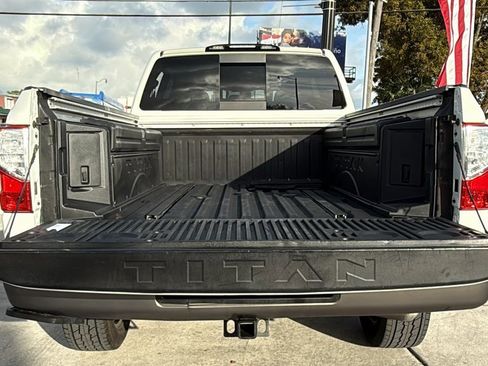 Used 2019 Nissan Titan Platinum Reserve w/ Platinum Utility Package image 9