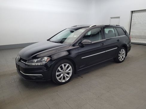 Used 2018 Volkswagen Golf SEL image 2