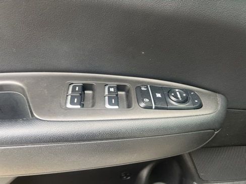 Used 2018 Kia Optima S image 13