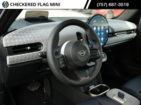 New 2025 MINI Cooper S image 18