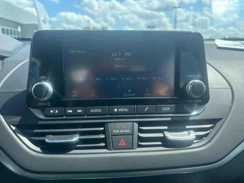 Used 2022 Nissan Altima 2.5 S FWD image 16