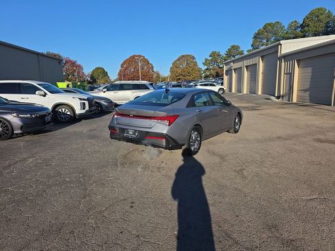 New 2026 Hyundai Elantra Blue image 13