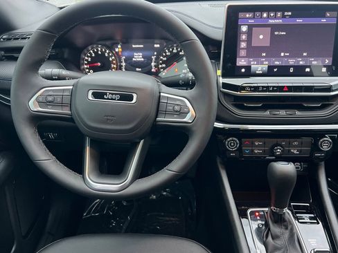 New 2026 Jeep Compass Latitude AWD/4WD image 12