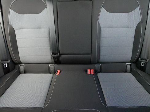 Used 2025 Volkswagen Taos S image 13