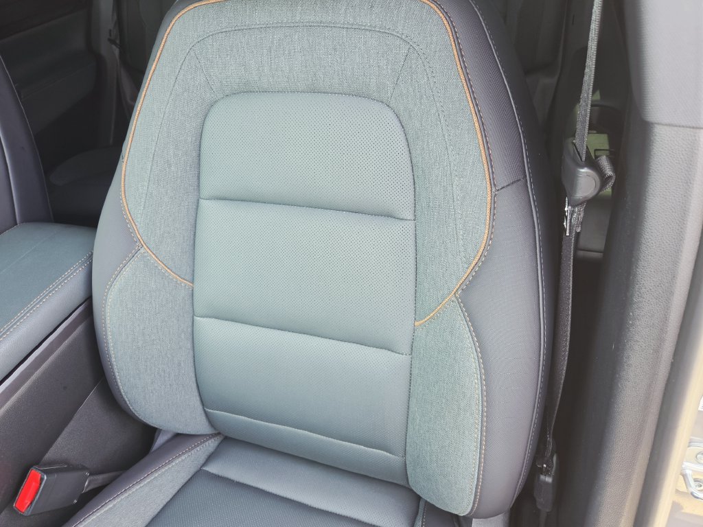 Used 2026 GMC Terrain AT4 w/ Technology Package II AWD/4WD image 14