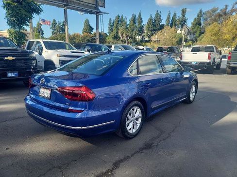Used 2017 Volkswagen Passat 1.8T S image 8