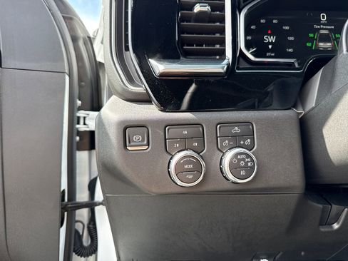 New 2026 GMC Sierra 2500 SLE AWD/4WD image 28