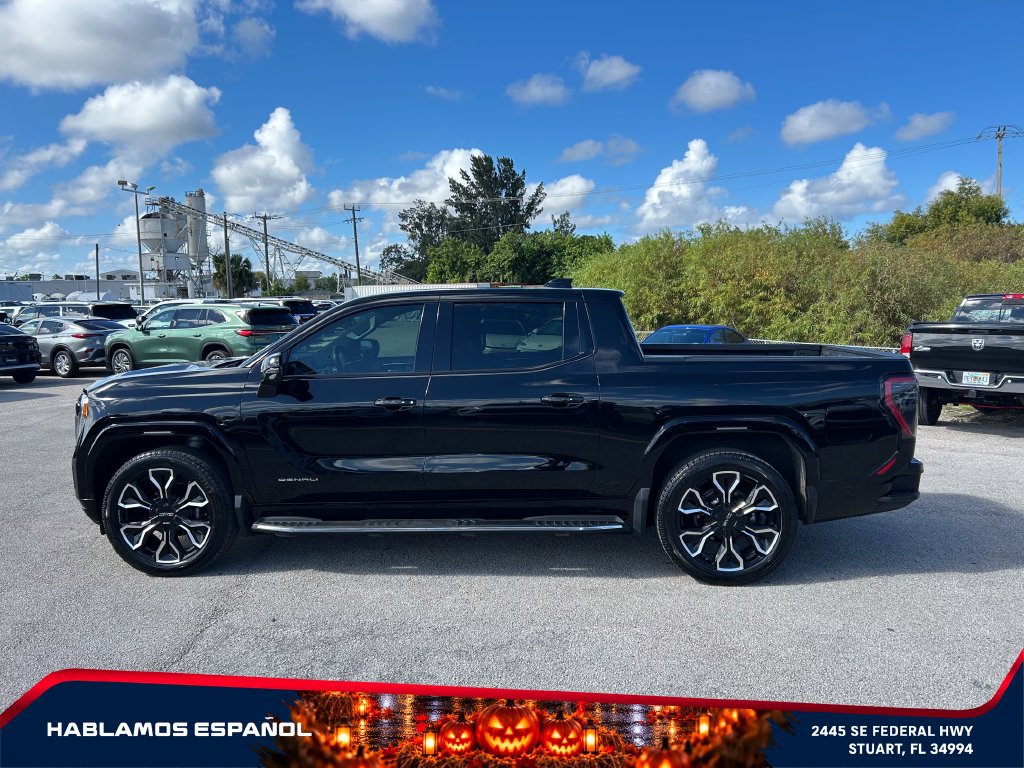 Used 2025 GMC Sierra EV Denali AWD/4WD image 8