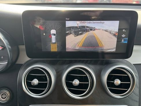 Used 2021 Mercedes-Benz GLC 300 GLC 300 w/ Premium Package image 16