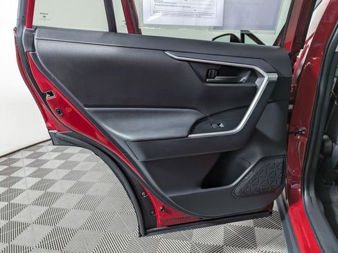 Certified 2025 Toyota RAV4 LE image 41