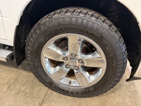 Certified 2017 RAM 1500 Big Horn AWD/4WD image 4