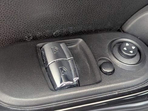 Used 2020 MINI Cooper S image 22