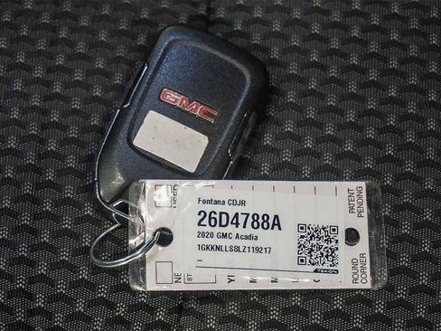 Used 2020 GMC Acadia AT4 image 22