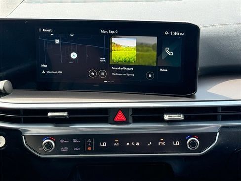 Certified 2024 Kia Sorento SX image 27