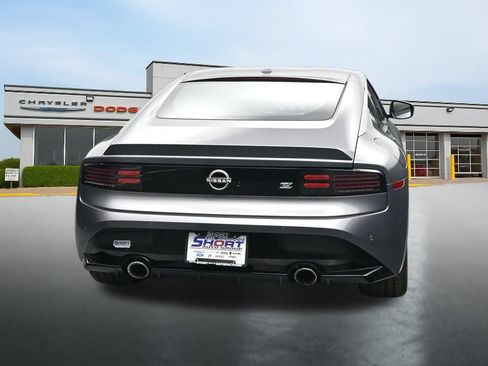 Used 2025 Nissan Z Performance w/ Floor Mat Package RWD image 4